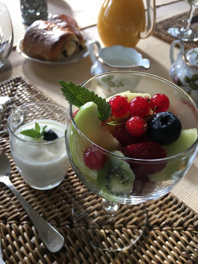 B&B Het Welthof Bree Bagian luar foto